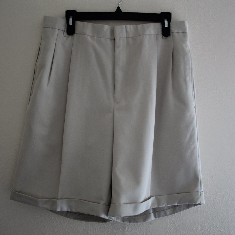 Modern images golf shorts size medium